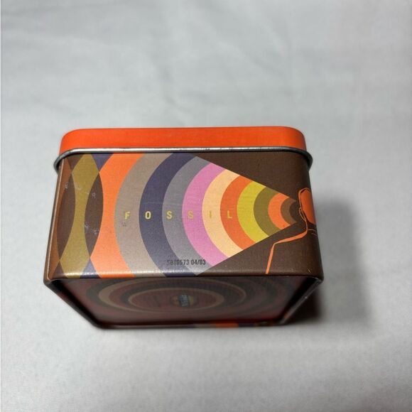3.5” Authentic Fossil Watch Tin Collectors Item Excellent Preloved Condition - Picture 4 of 6
